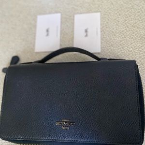 Oversized Double Zip Passport Organizer in Navy Crossgrain Leather